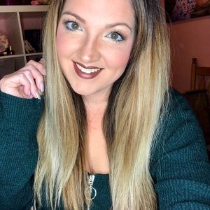 Meet your Posher, Karie